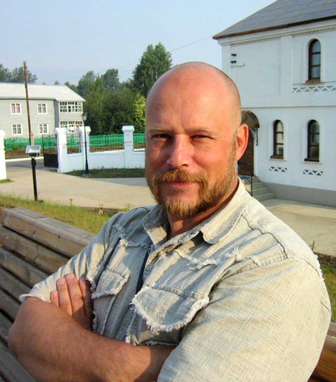 Глухов Денис Ефимович